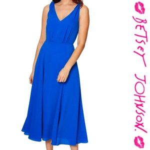 BETSEY JOHNSON Sleeveless Crepe Dress